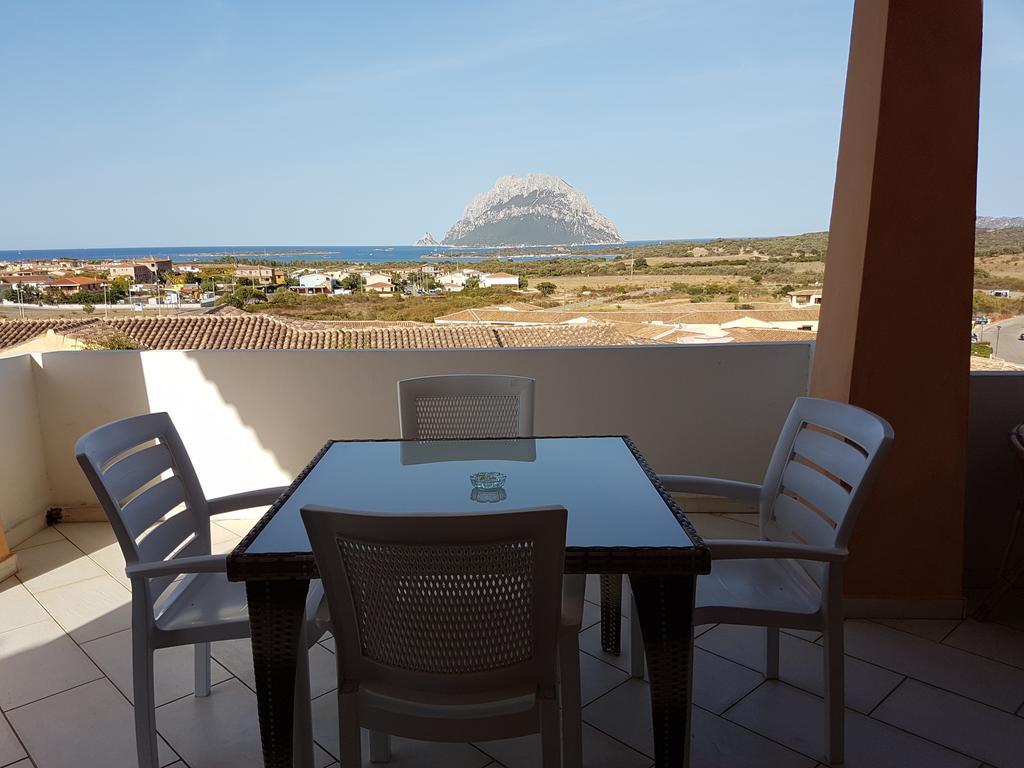 Case Vacanza Rosa Loiri Porto San Paolo Zimmer foto